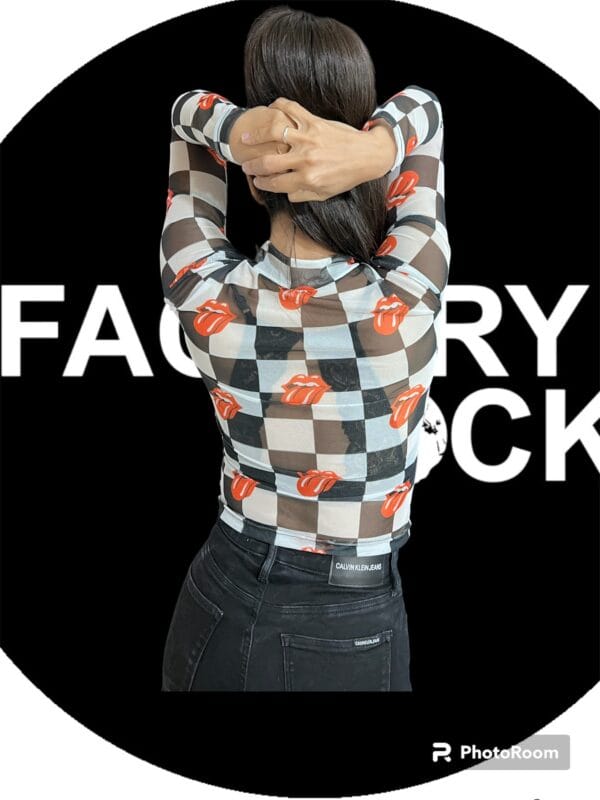 Top Chess de Factory Rock conseguilo en https://factoryrock.com.ar