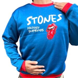 Buzo the rolling stones hackney diamonds azul conseguilo en https://factoryrock.com.ar