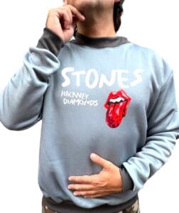 Buzo the rolling stones hackney diamonds gris conseguilo en https://factoryrock.com.ar