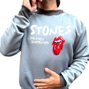 Buzo the rolling stones hackney diamonds gris conseguilo en https://factoryrock.com.ar