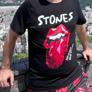 Remera Hackney Tour 24 Negra conseguila en https://factoryrock.com.ar