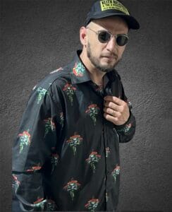 Camisa Expensive Winos que podes conseguir en https://factoryrock.com.ar @factoryrock.ar