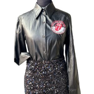 Camisa engomada negra con espalda y frente estampados DTF