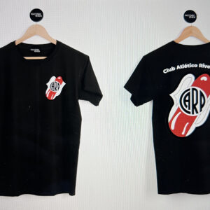 Remera River Stones producida por Factory Rock disponible en la tienda https://factroyrock.com.ar/tienda