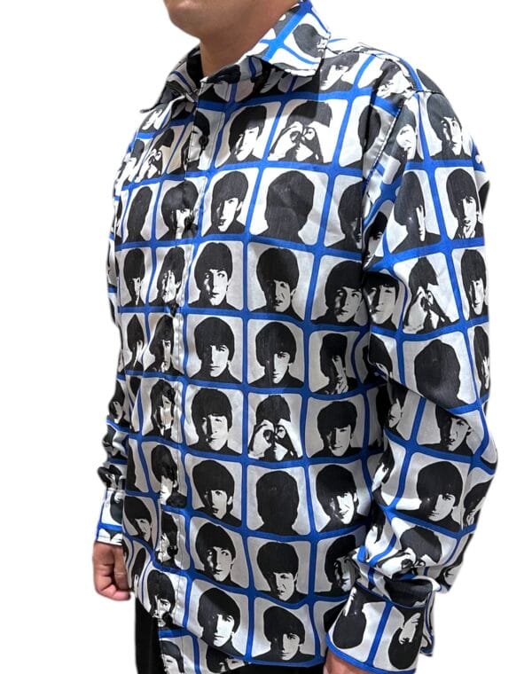 Camisa The Beatles A Hard Day's Night solo disponible en https://factoryrock.com.ar