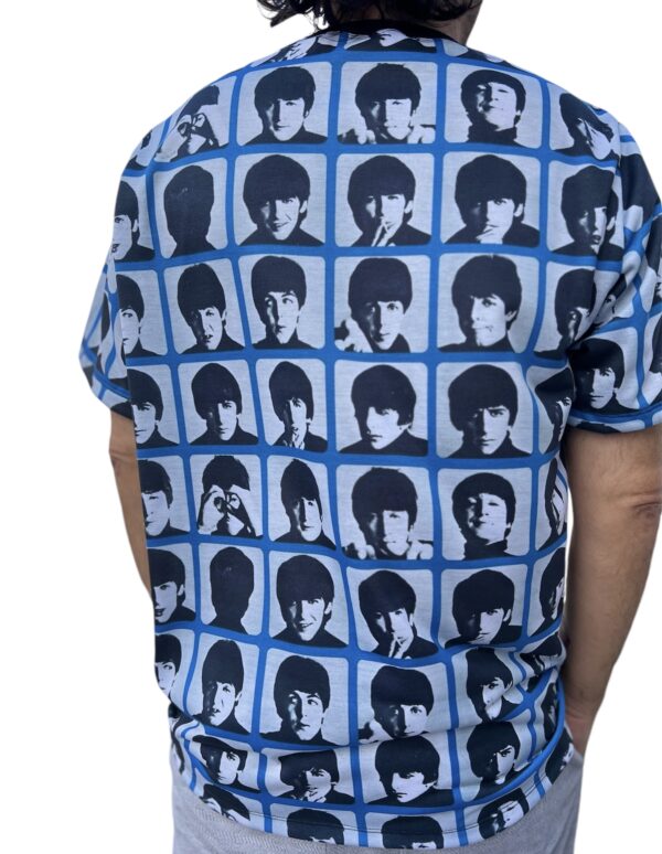 Remera The Beatles A Hard Days Night disponible en tienda https://factoryrock.com.ar/tienda