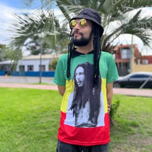 Camiseta ONE LOVE solo disponble en @factoryrock.ar