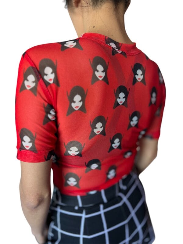 remera microtul luli piojita rojo solo en @factoryrock.ar