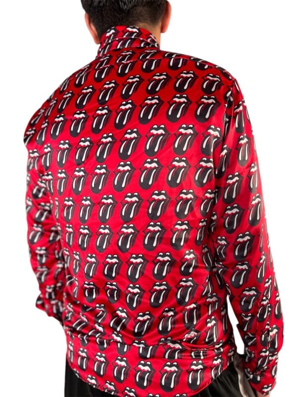 Camisa de Seda Importada The Rolling Stones Red Box solo en: @factoryrock.ar www.factoryrock.com.ar