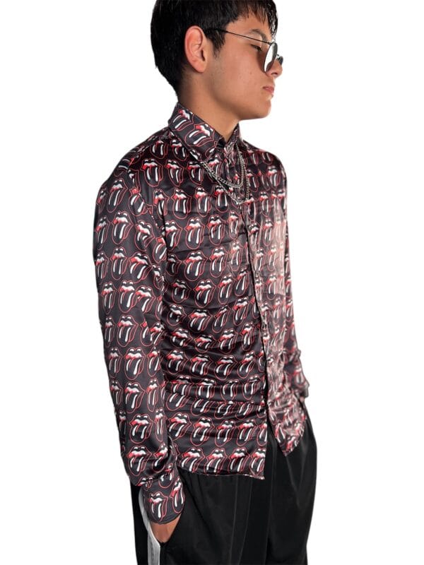 Camisa de Seda Importada The Rolling Stones Black Box solo en: @factoryrock.ar www.factoryrock.com.ar