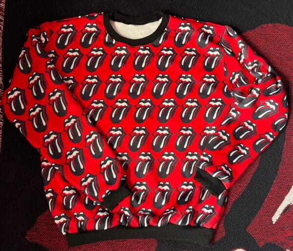 Buzo The Rolling Stones Red Box el mejor que podes tener por la calidad y diseño. Factory Rock lejor el mejor https://factoryrock.com.ar
