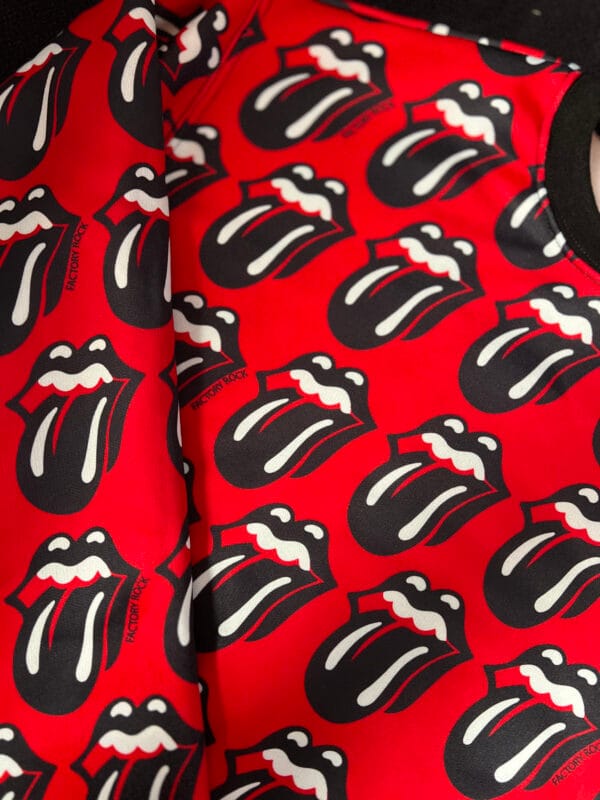 Buzo The Rolling Stones Red Box el mejor que podes tener por la calidad y diseño. Factory Rock lejor el mejor https://factoryrock.com.ar