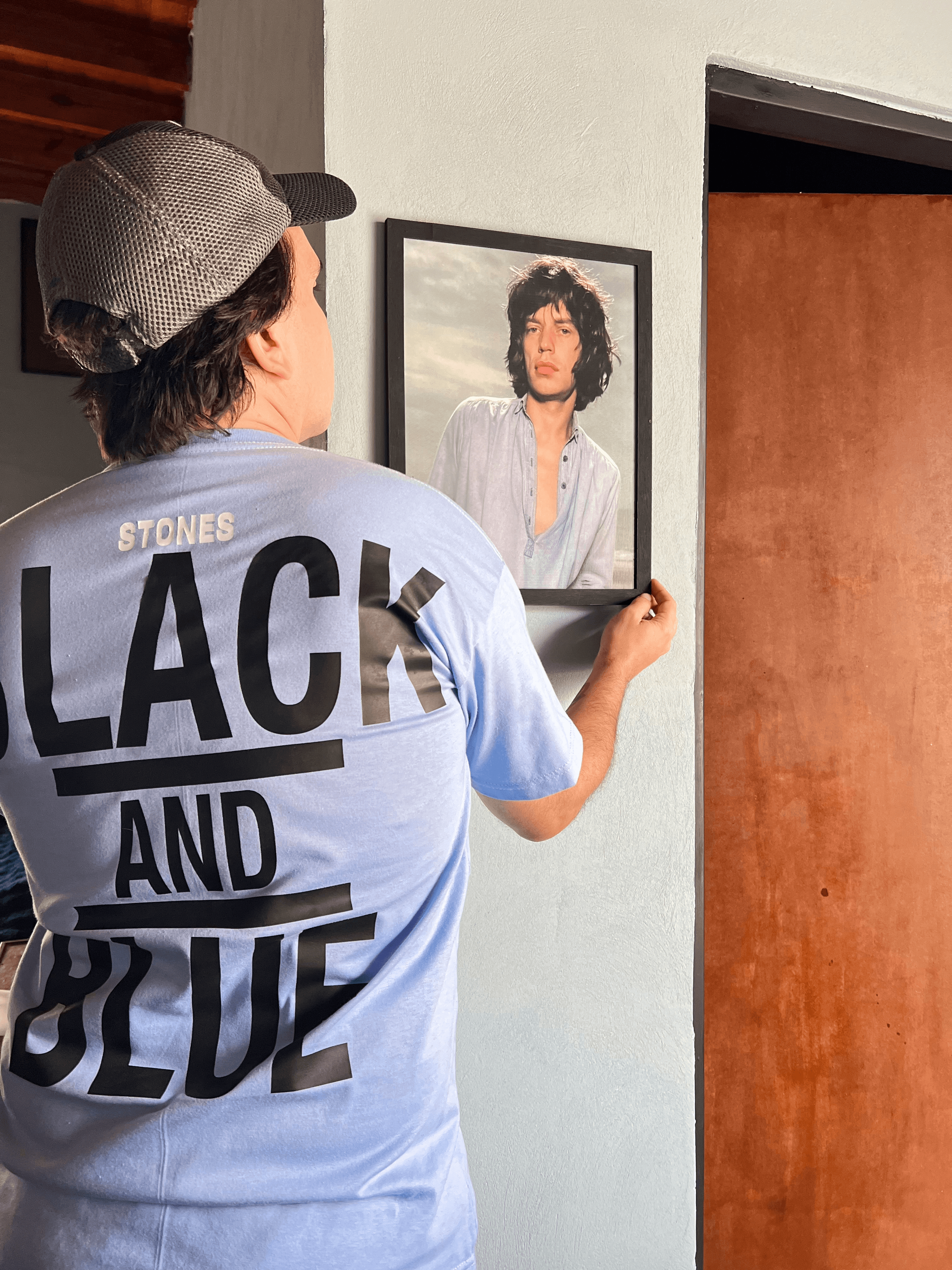 Combo Cuadros UV Mick+Keith+Remera Black and Blue 2 Combo Cuadros UV Mick+Keith+Remera Black and Blue - Image 2