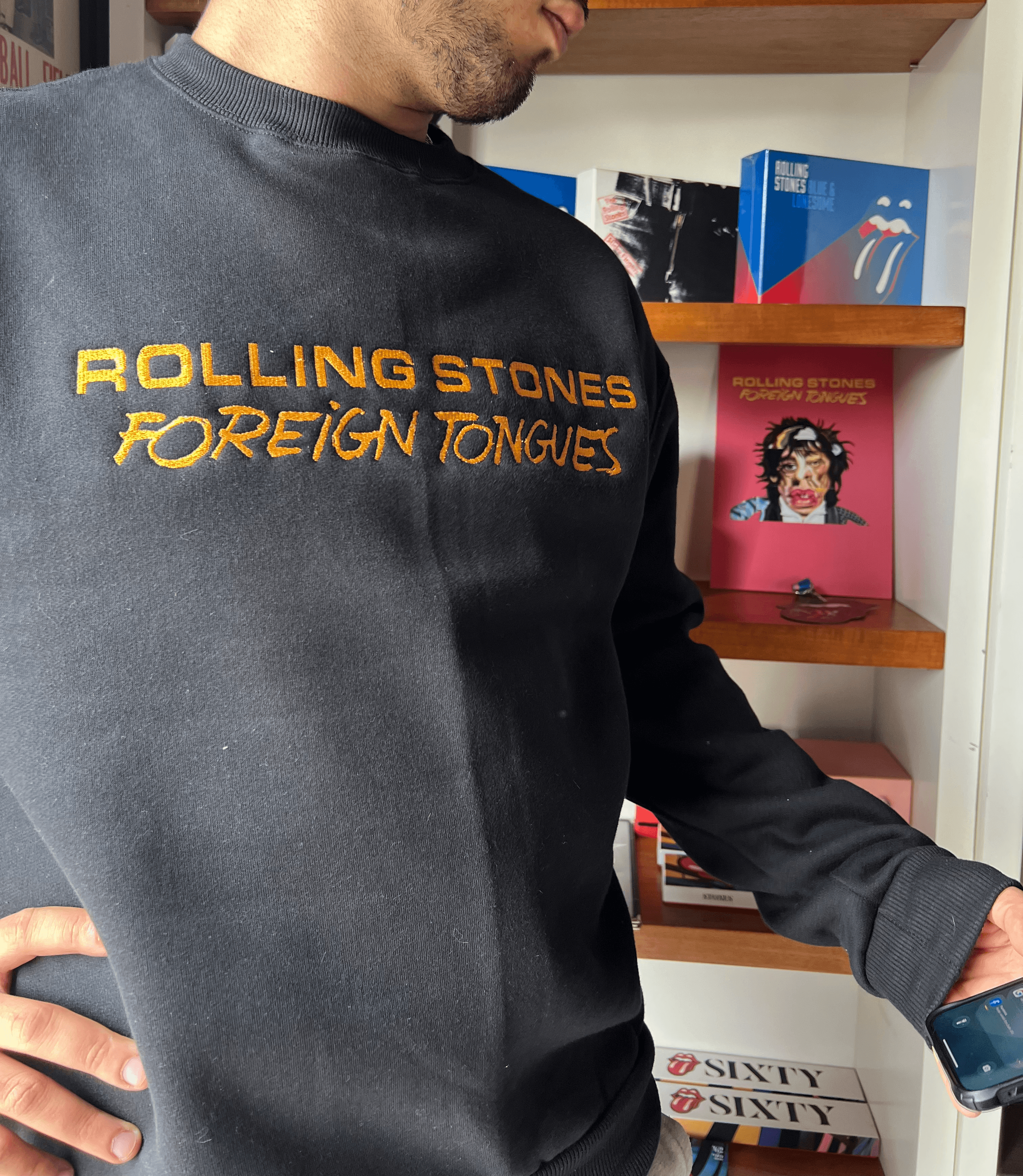 BUZO BORDADO FOREIGN TONGUES 5 Buzo Bordado The Rolling Stones Foreign Tongues exclusiva de Factory Rock @factoryrock.ar
